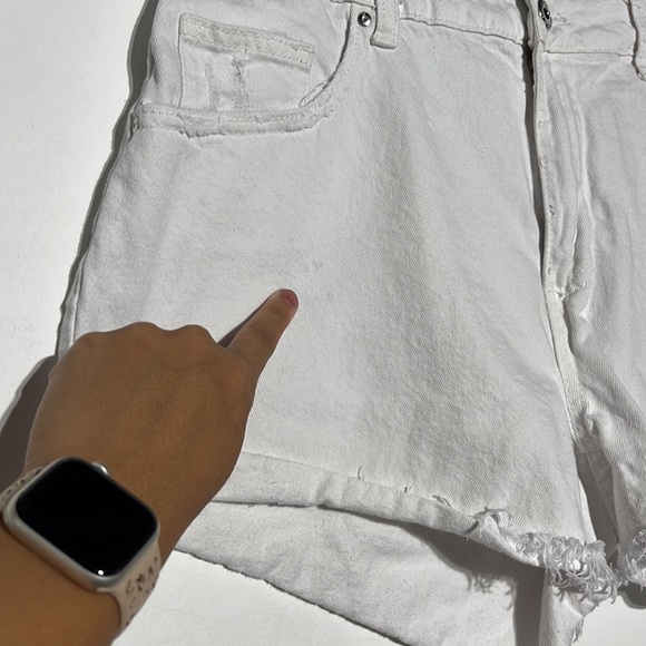 Cotton On Mid Rise Saturday White Cuffed Denim Shorts Size 8 - Picture 4 of 9